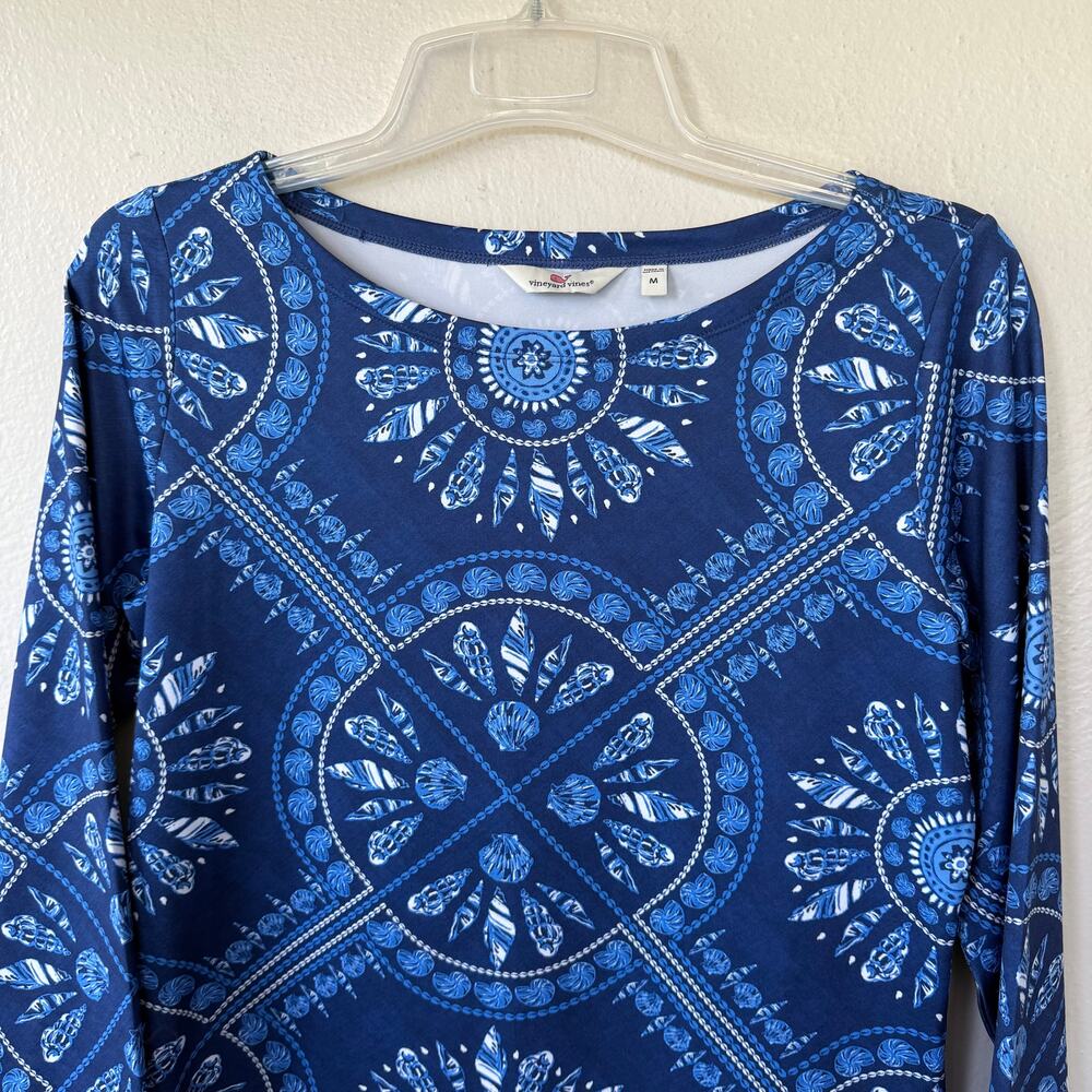 Vineyard Vines Sankaty Simple boatneck seashell medallion top size M - Picture 4 of 9